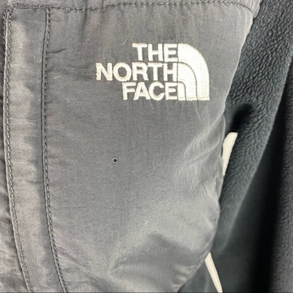 The North Face Black Women's Denali Zip Jacket - Picture 9 of 16
